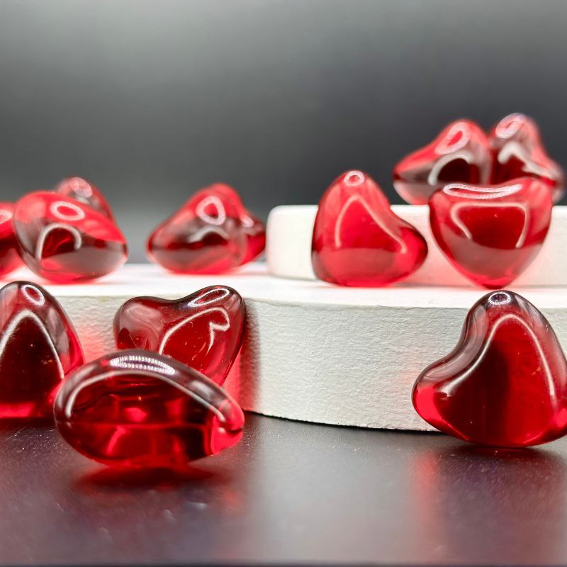 10 xPerle de bain cœur rouge transparent, Senteur Fraise