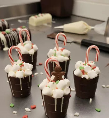 bombe de chocolat chaud de noël avec sucre d'orge chocolat 70%