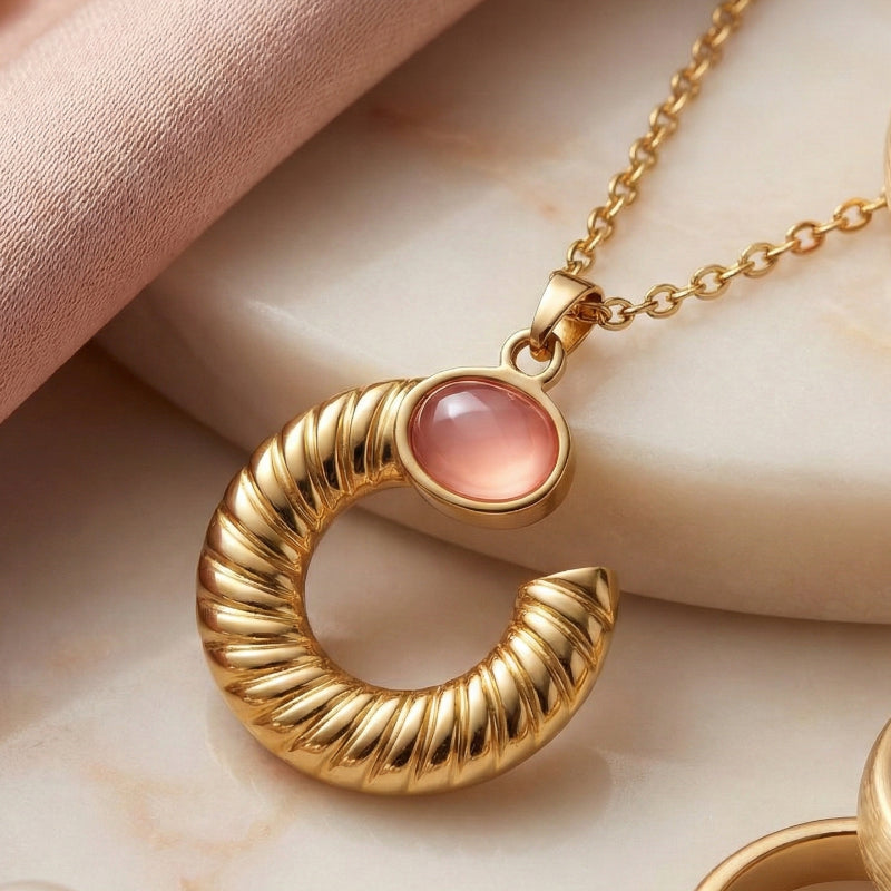 Collier avec Pendentif Doré en Acier inoxydable de haute qualité – Cercle & Perle