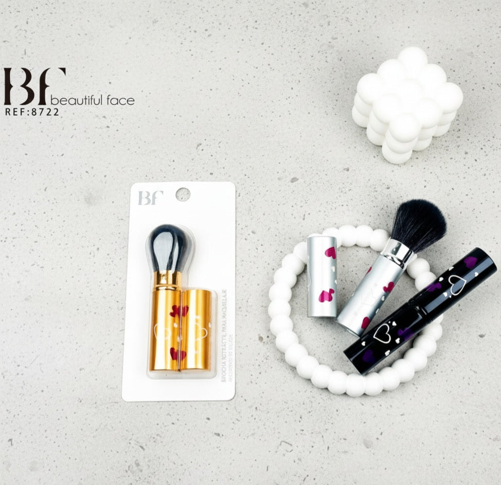 PINCEAU DE MAQUILLAGE RÉTRACTABLE