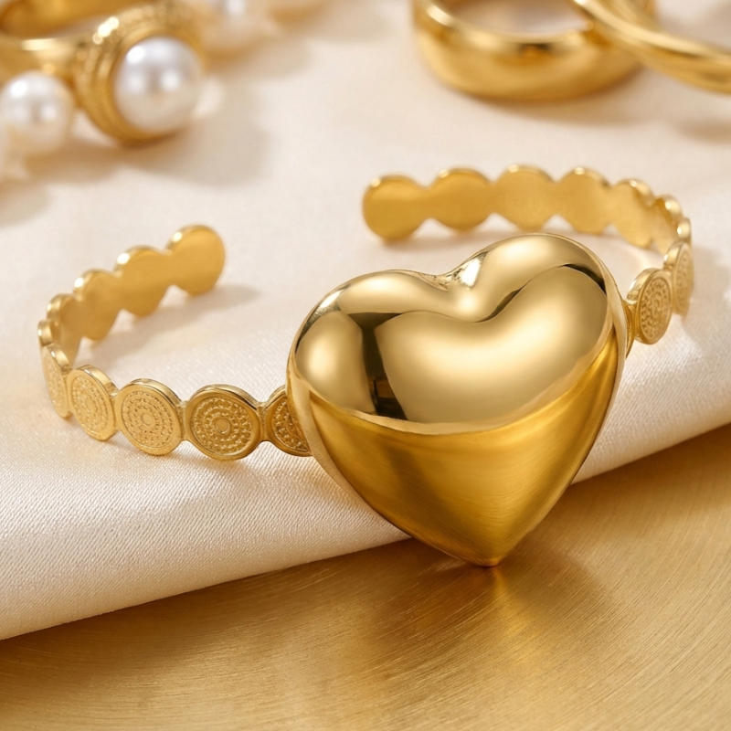 Bracelet Rigide Doré en Acier Inoxydable – Collection Haute Finition