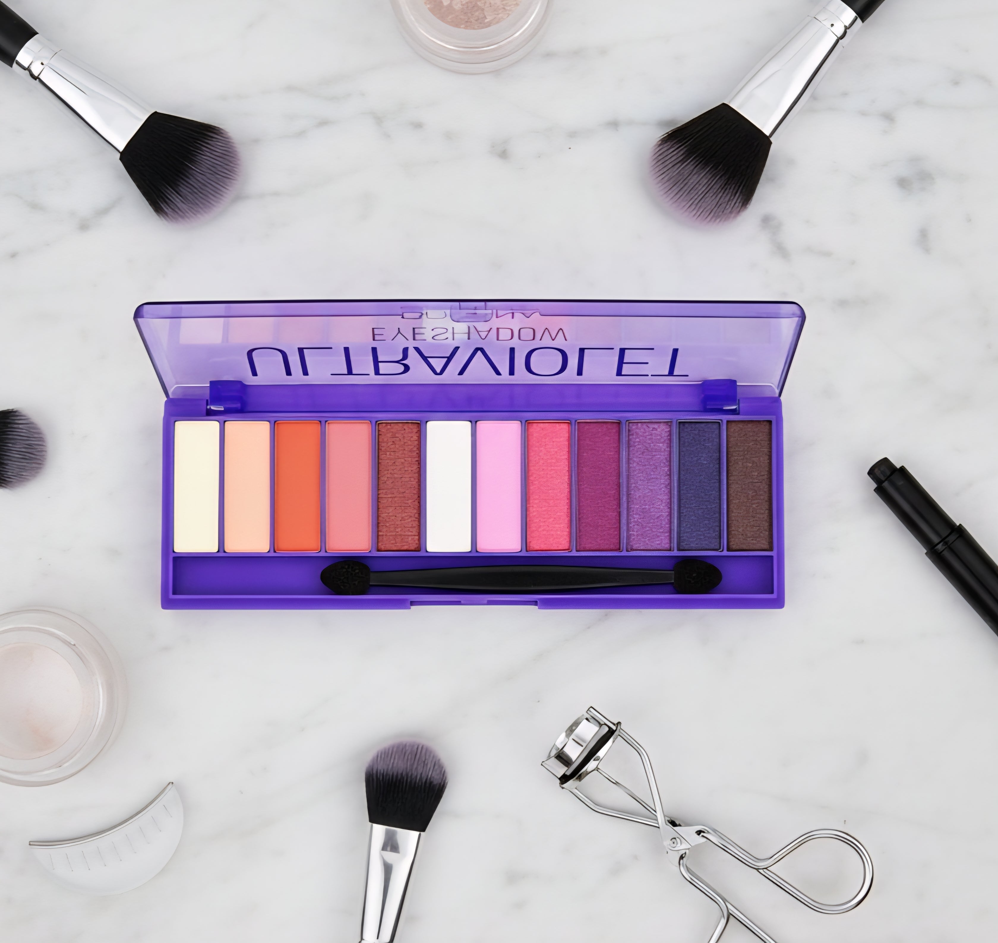 OMBRE À PAUPIÈRES ULTRAVIOLET