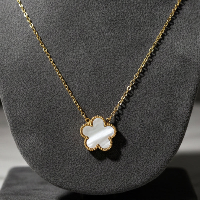 Collier Doré Pendentif “Fleur de Nacre” Solitaire💎Acier Inoxydable de Haute Qualité