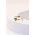 Bague ajustable étoile dorée en acier inoxydable – strass