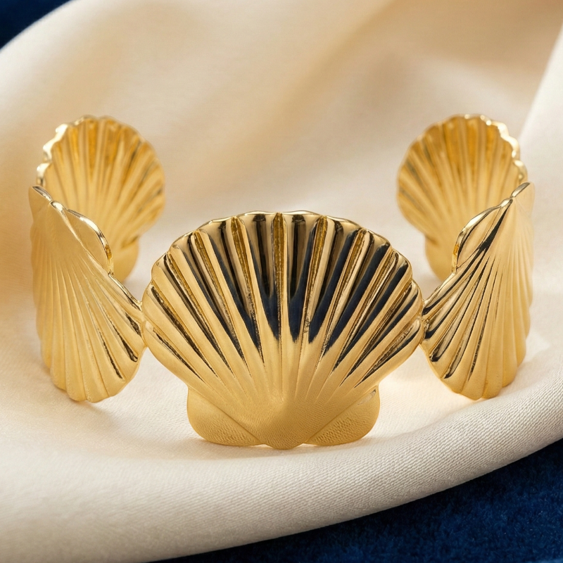 Bracelet Rigide Doré en Acier Inoxydable – Collection Haute Finition